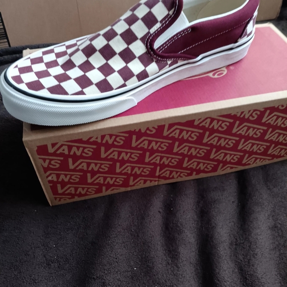 Brand New VANS Classic Slip-On Checkerboard Tennis Shoe 👟 - Picture 6 of 14